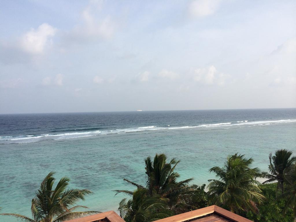 Airport Beach Hotel Hulhumalé Eksteriør billede