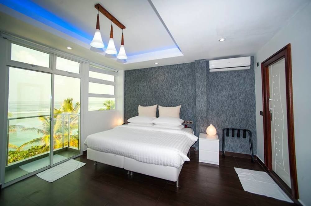 Airport Beach Hotel Hulhumalé Eksteriør billede
